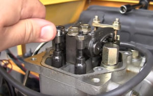 How To Quiet A Noisy Lifter: Can Noisy Lifters Cause Damage
